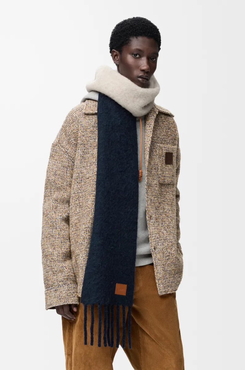 羊驼毛和羊毛混纺围巾