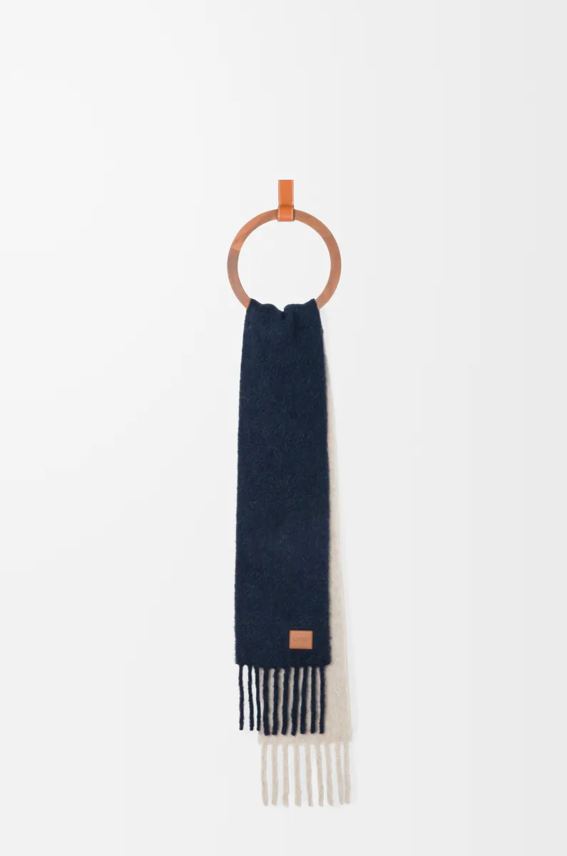 羊驼毛和羊毛混纺围巾