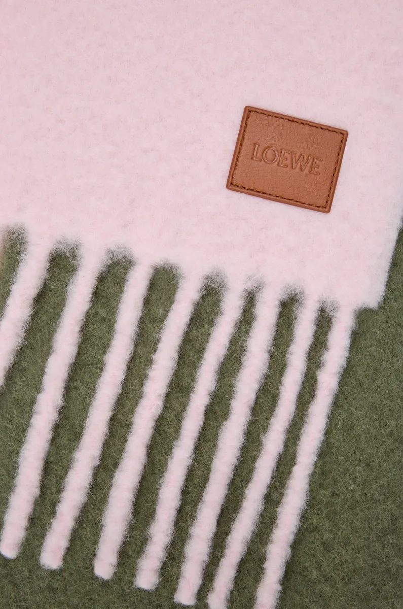 羊驼毛和羊毛混纺围巾