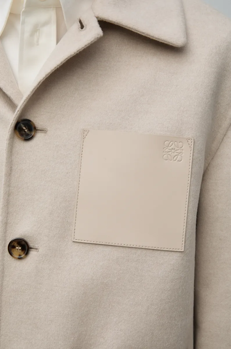 羊毛和羊绒工装外套