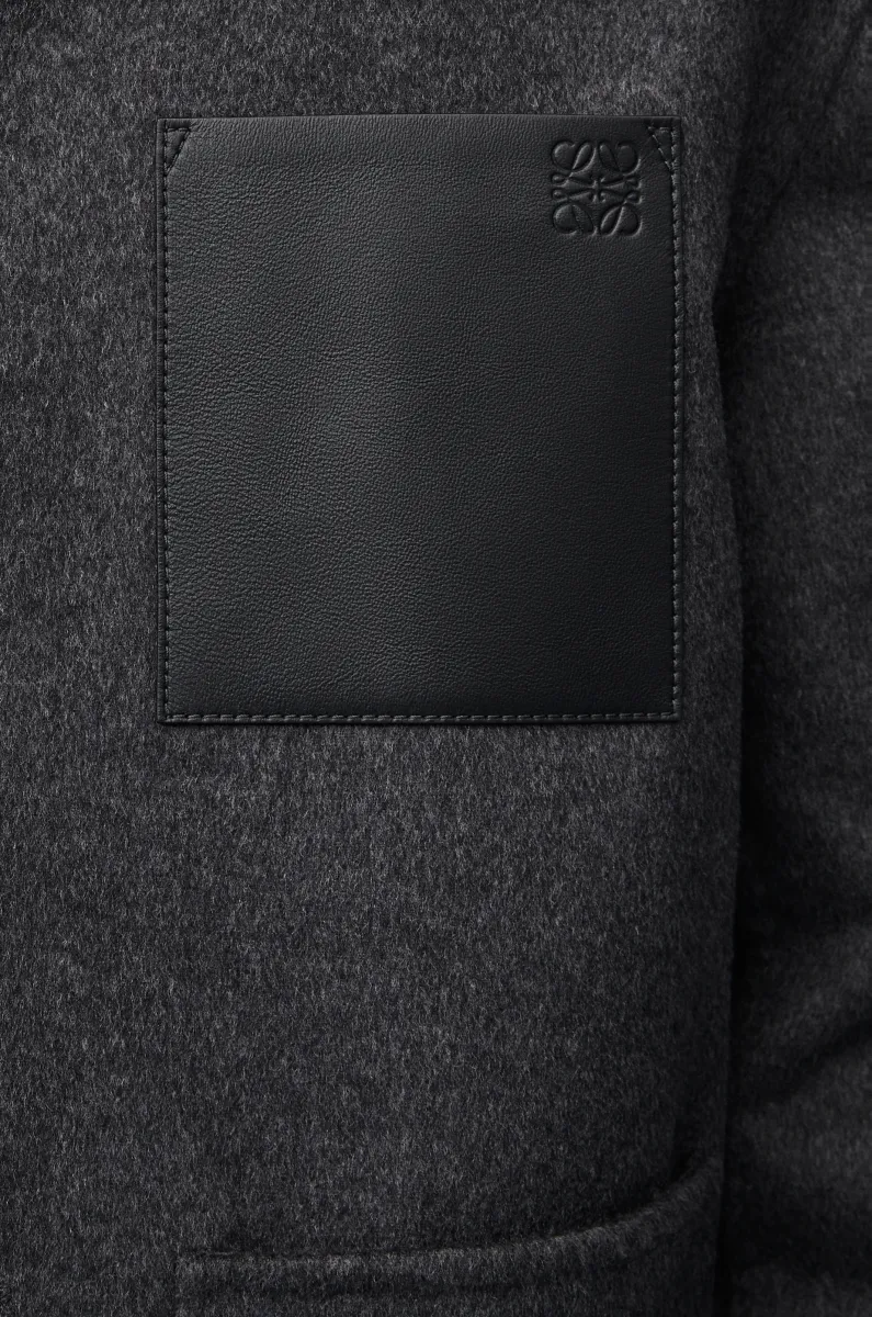 羊毛和羊绒工装外套