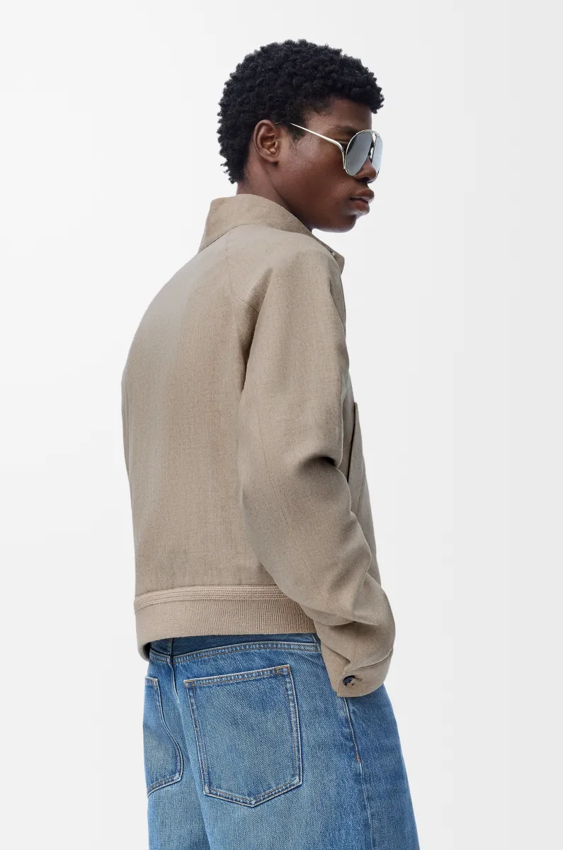 羊毛和羊绒拉链夹克