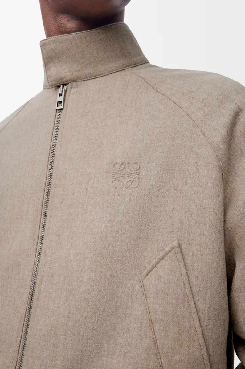 羊毛和羊绒拉链夹克