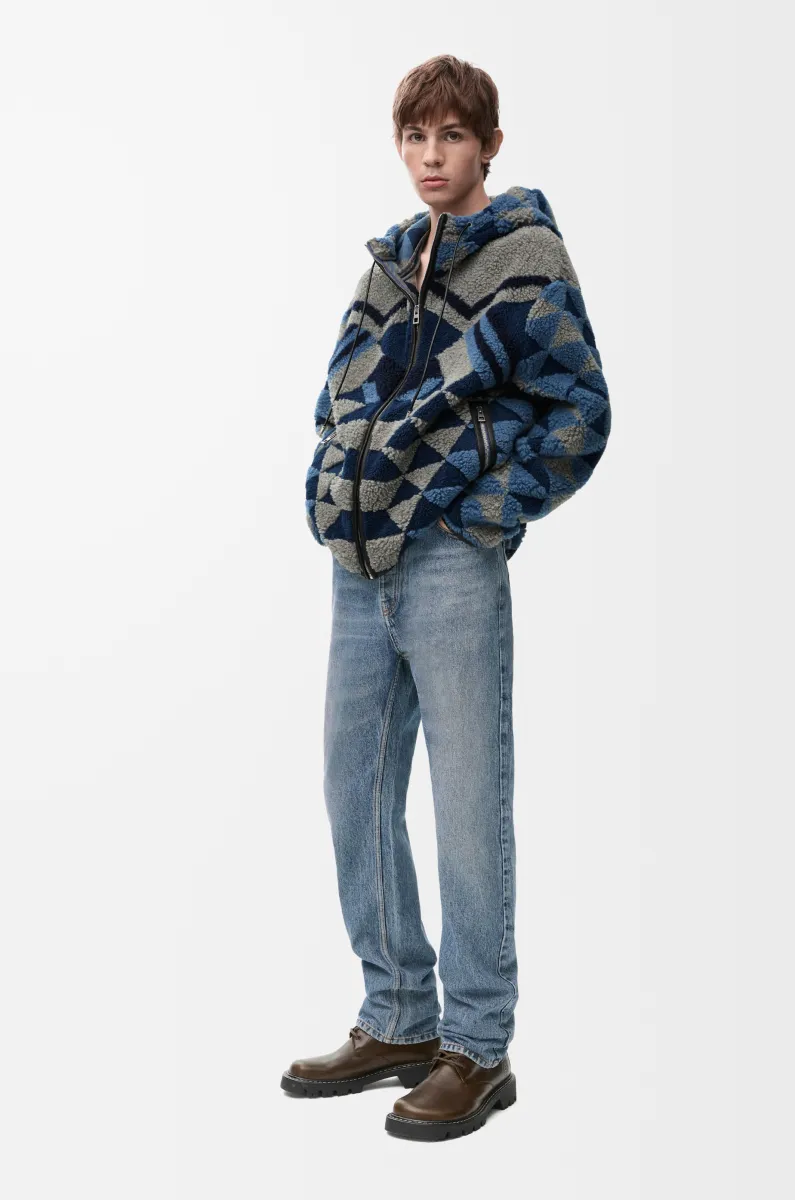 单宁布直筒牛仔裤