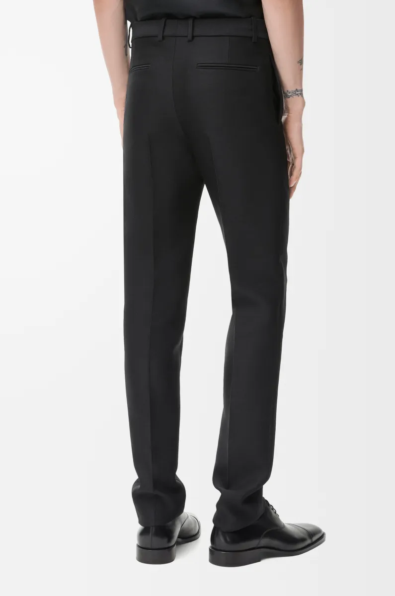 羊毛和丝绸长裤