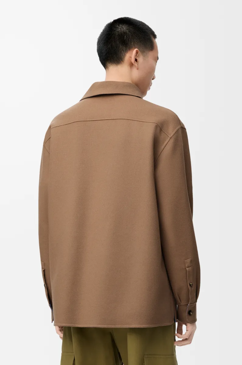 初剪羊毛和羊绒外套衬衫