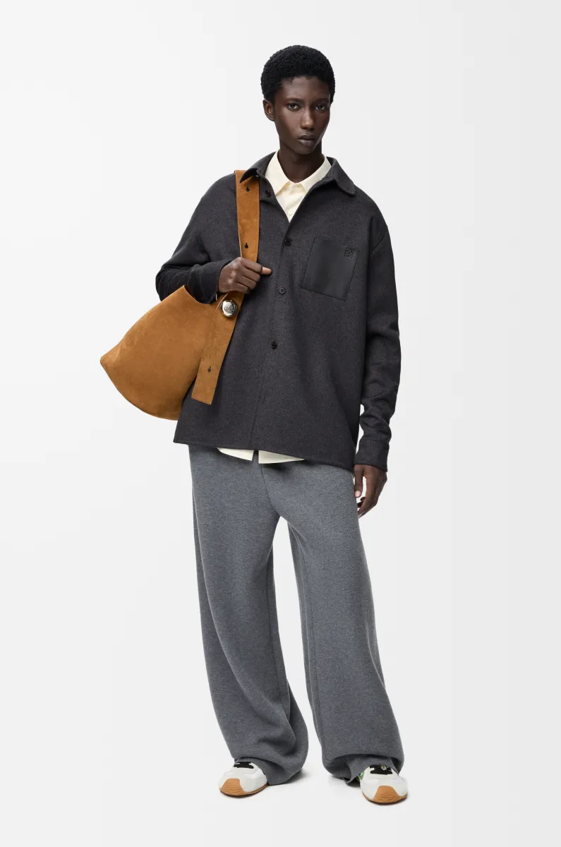 羊毛和羊绒外套衬衫