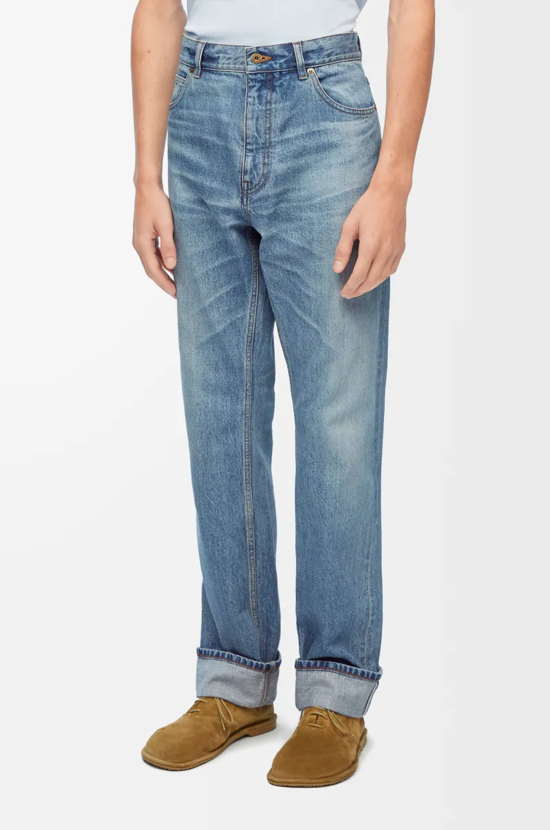 单宁布直筒牛仔裤