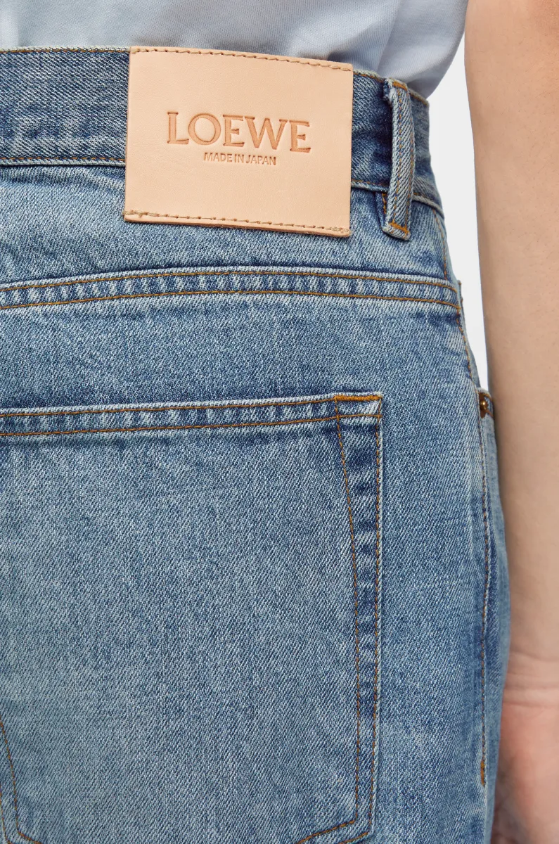 单宁布直筒牛仔裤