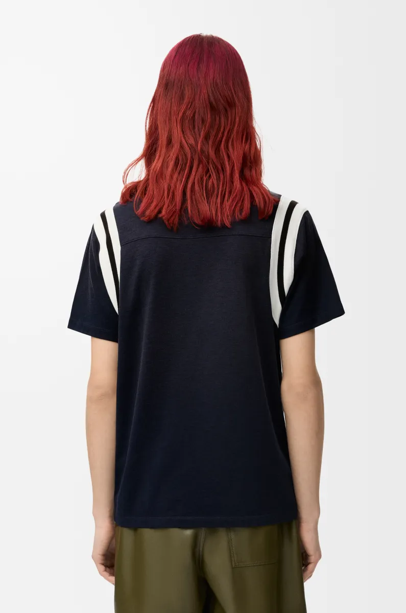 棉质和粘胶纤维常规版型 T 恤