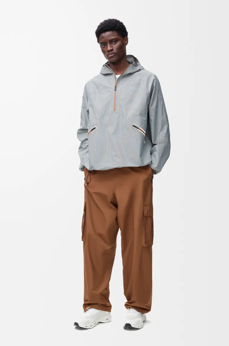 科技面料厚夹克