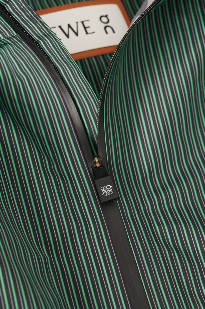 科技面料厚夹克