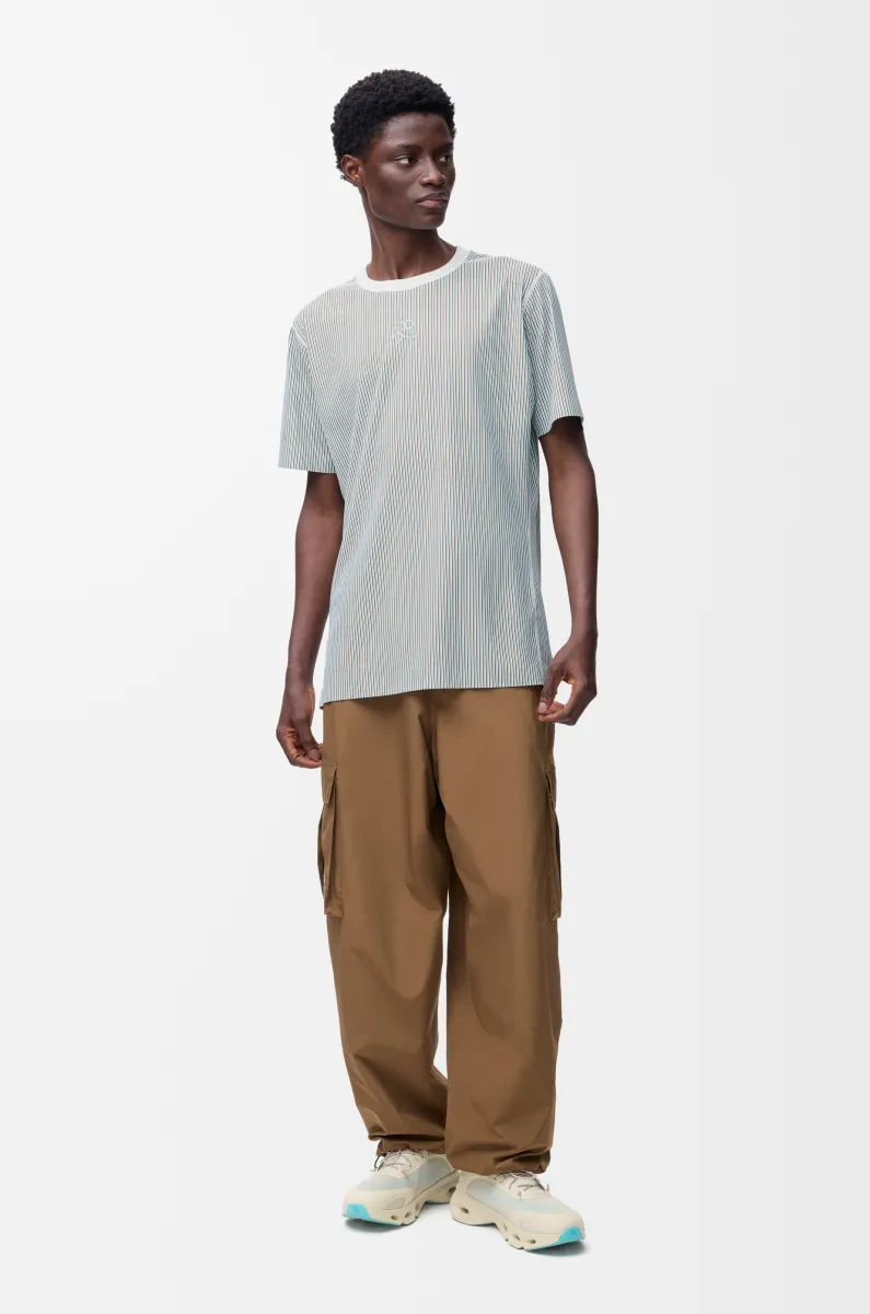 科技平纹针织运动 T 恤