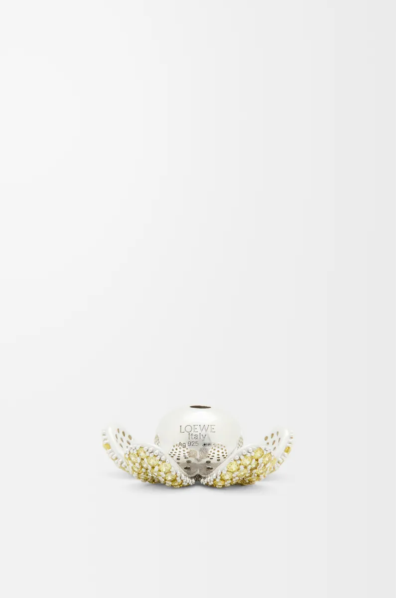 银质和水晶花帽吊坠