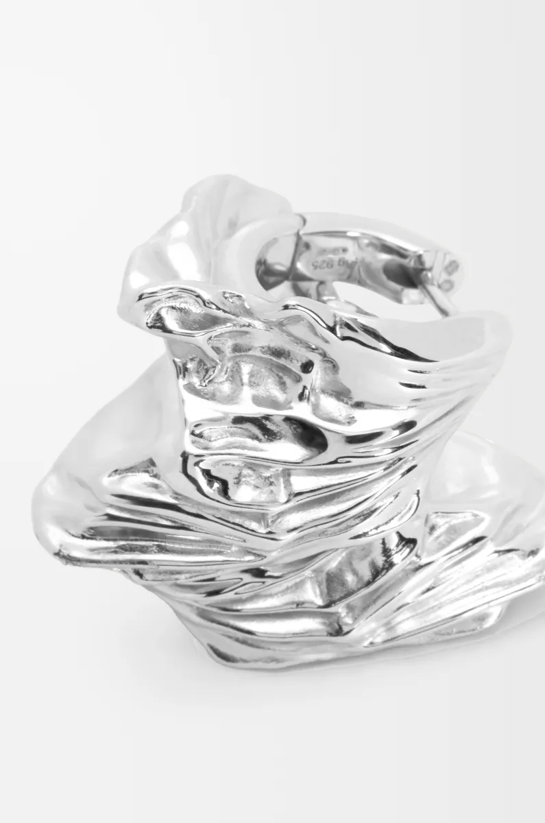 银质 Pleated Fan 环状耳环