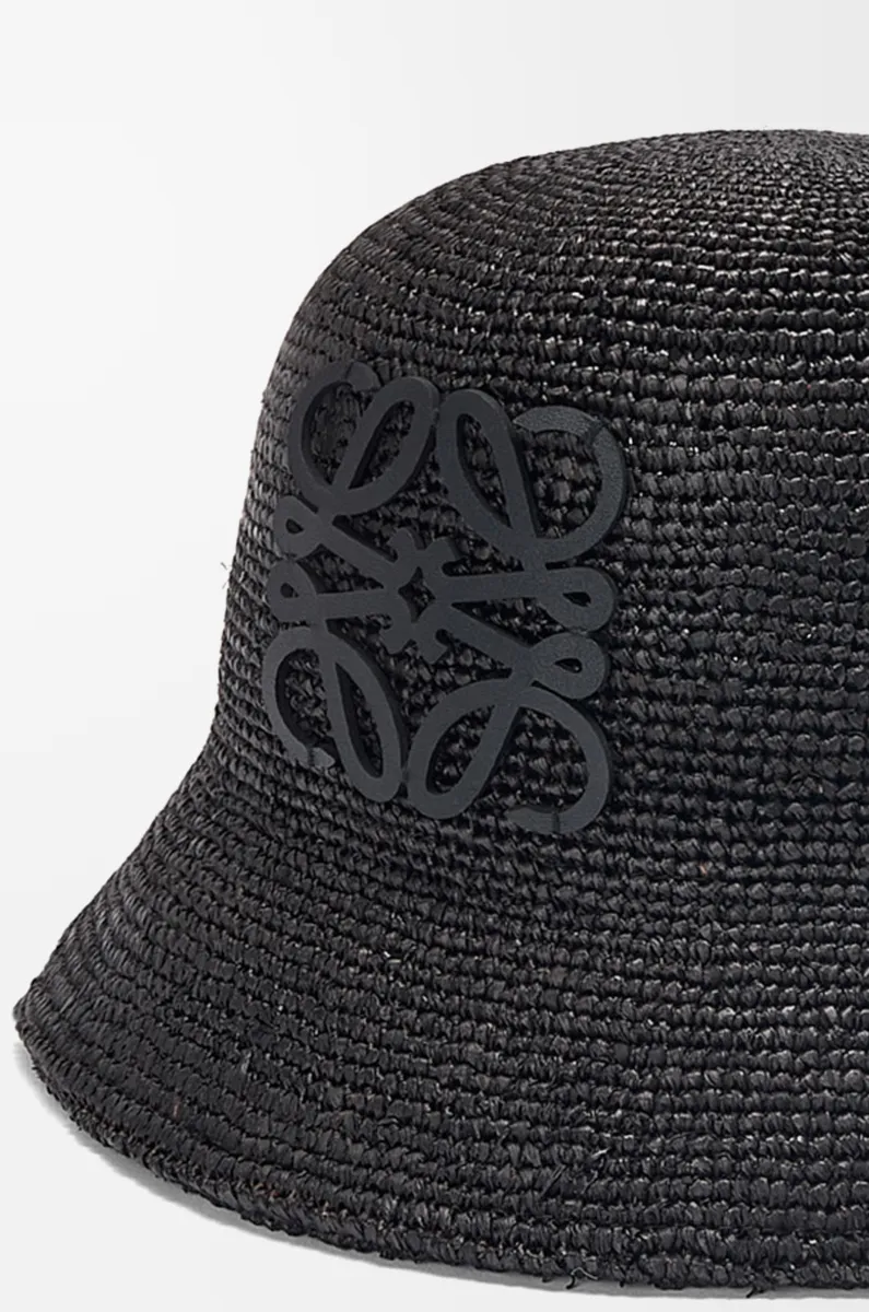 酒椰纤维和牛皮革水桶帽