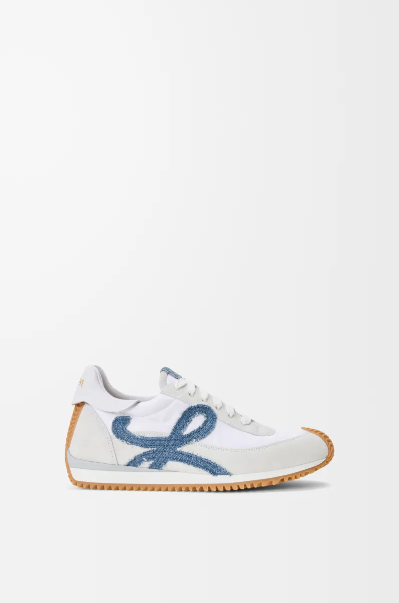 尼龙和绒面革流畅女士运动鞋 2.0