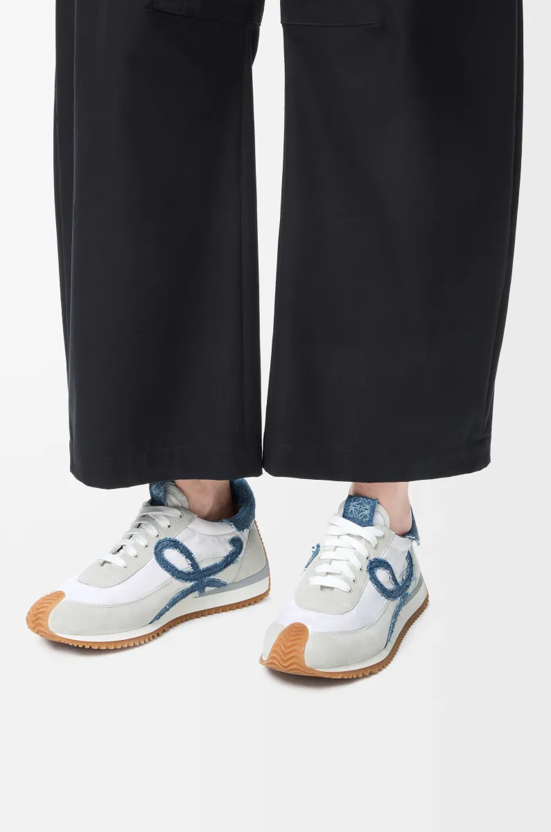 尼龙和绒面革流畅女士运动鞋 2.0