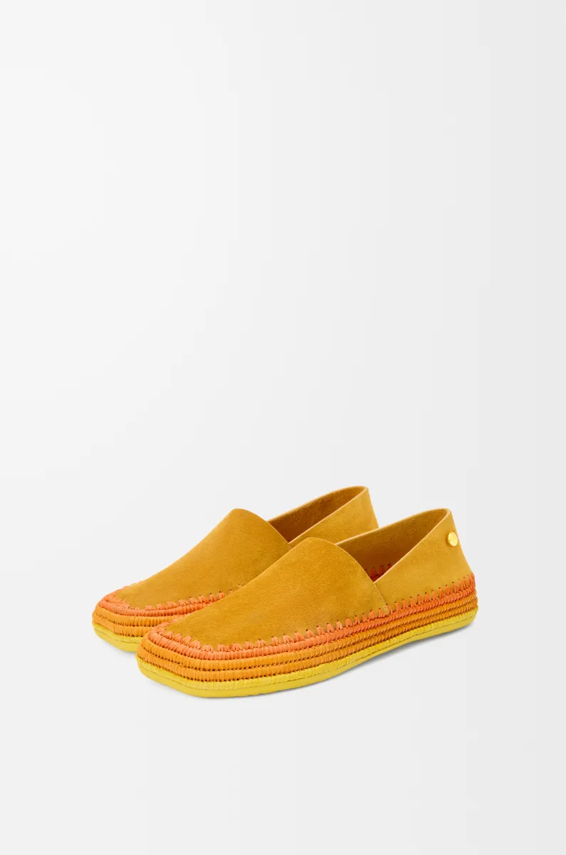 绒面革和拉菲草 Rio 拖鞋