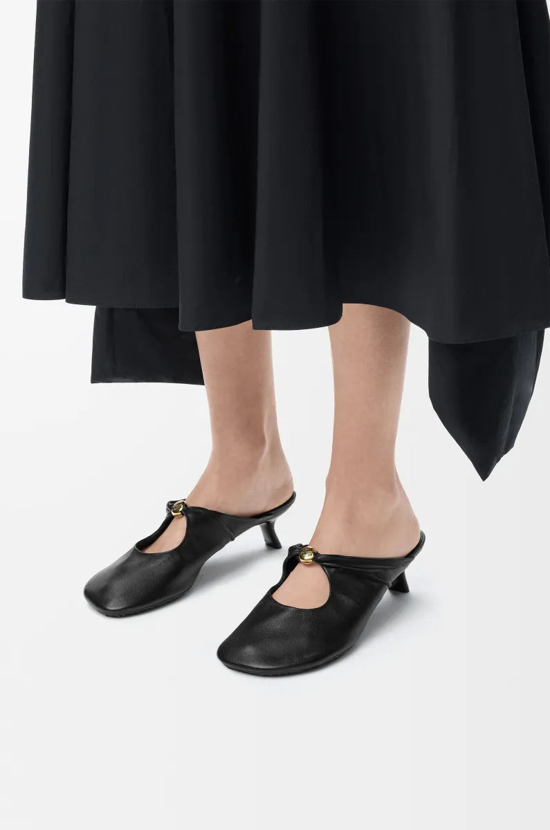 柔软纳帕羊皮革 Pebble 穆勒鞋