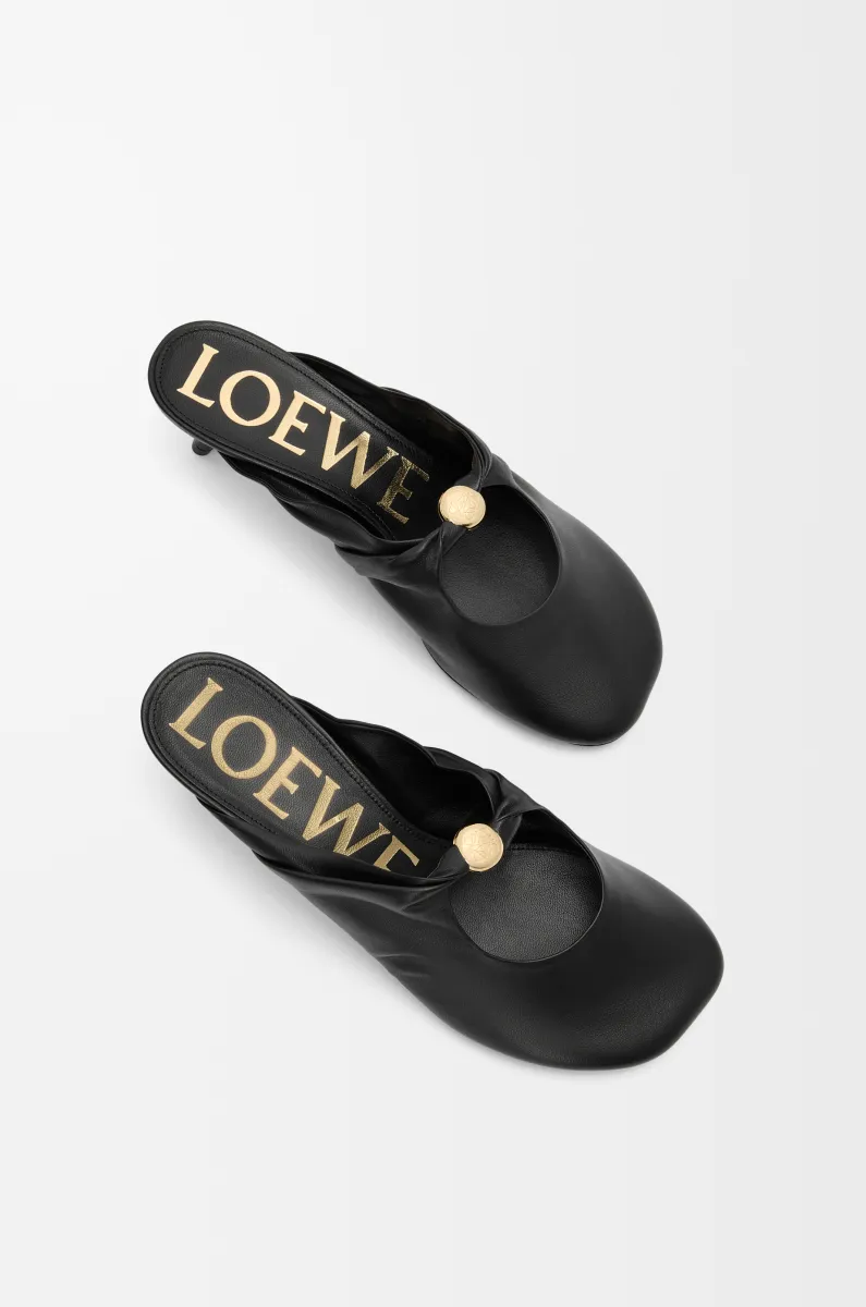 柔软纳帕羊皮革 Pebble 穆勒鞋