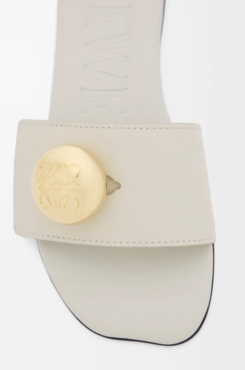 柔软牛皮革 Pebble 凉鞋