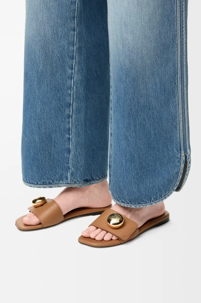 柔软牛皮革 Pebble 凉鞋