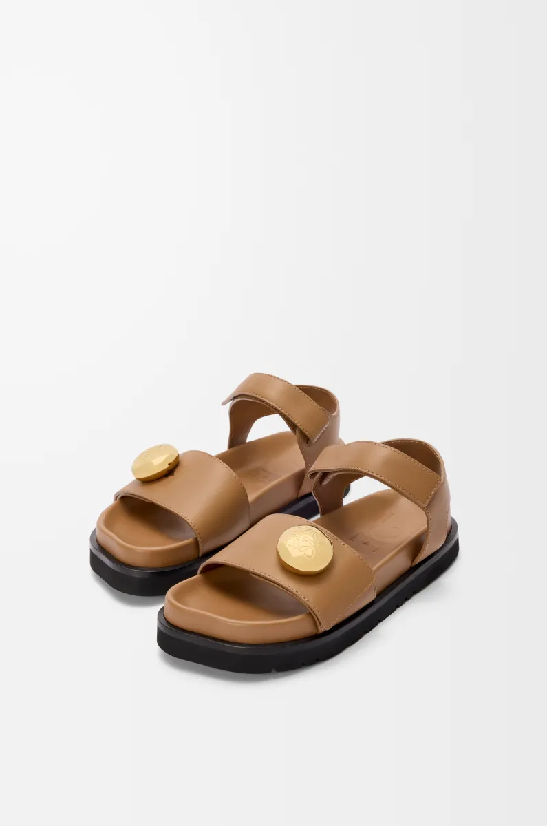 柔软牛皮革 Pebble Fussbett 凉鞋