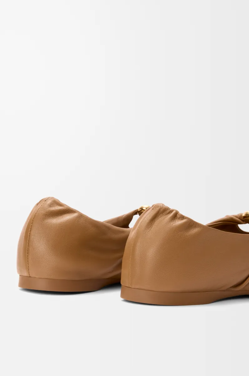 柔软纳帕羊皮革 Pebble 芭蕾舞鞋