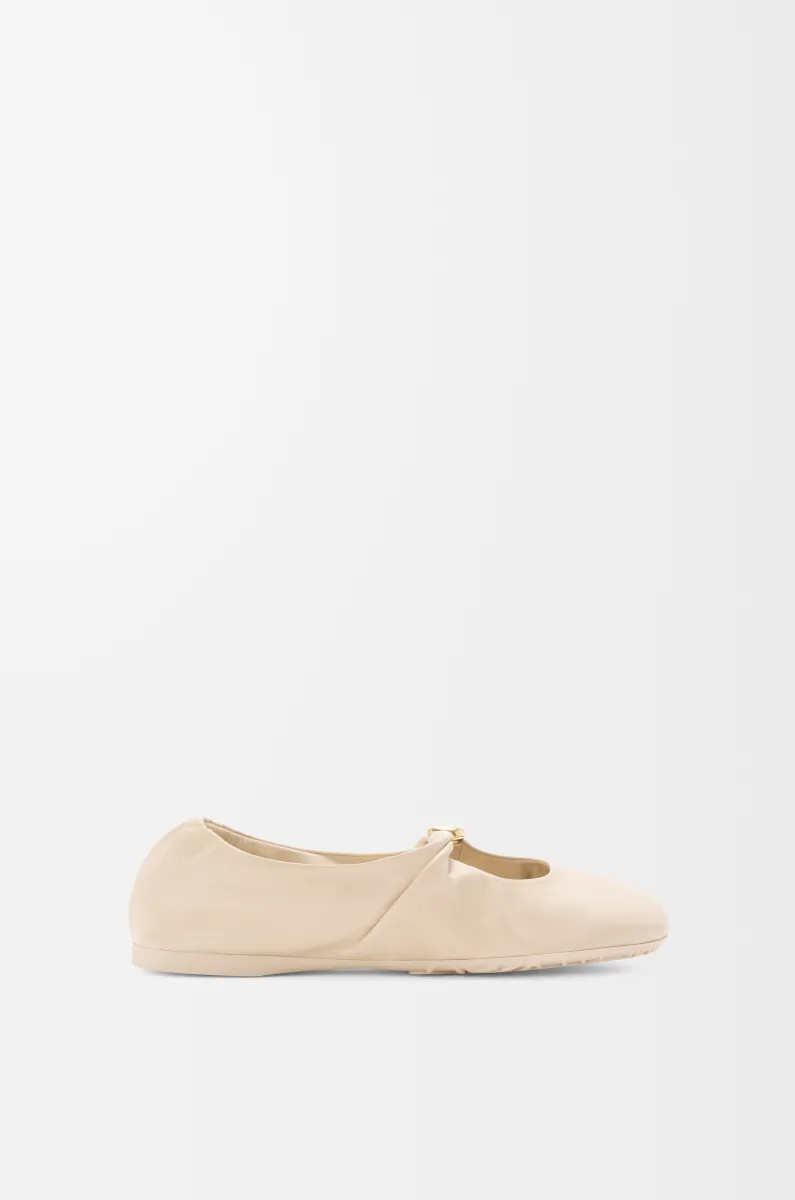 柔软纳帕羊皮革 Pebble 芭蕾舞鞋