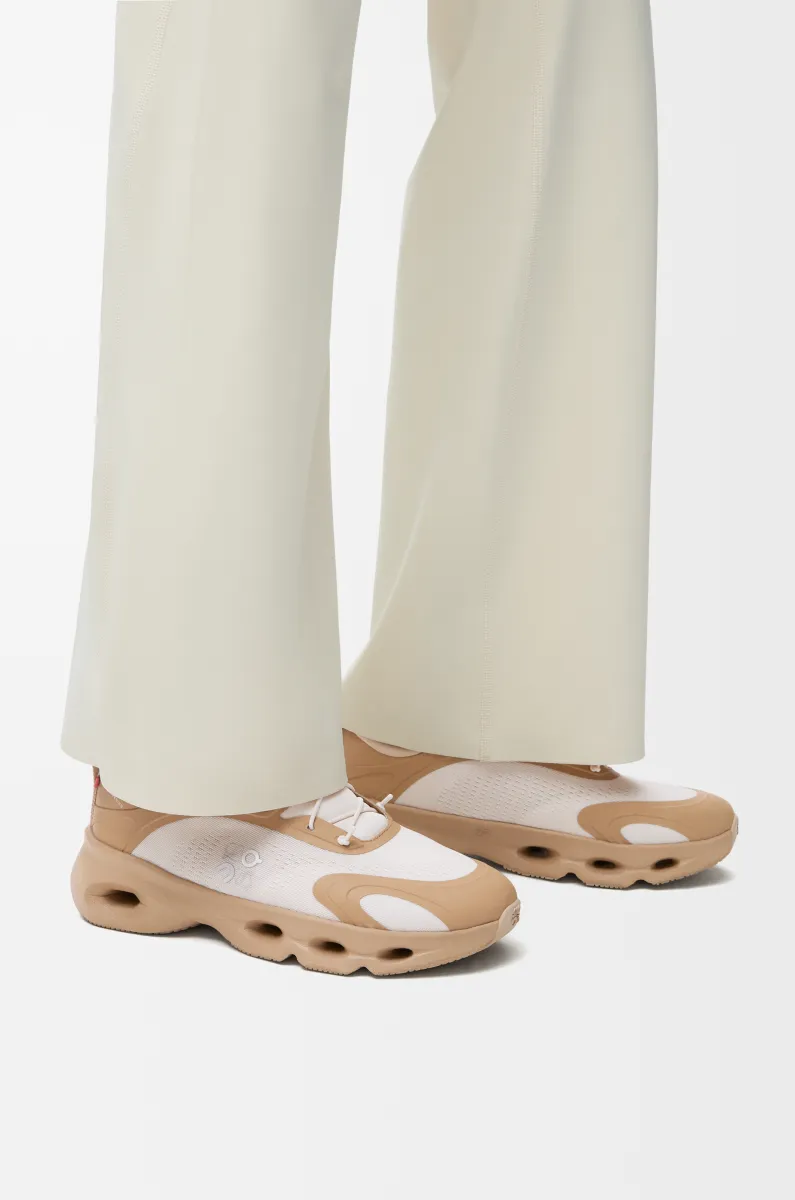 LOEWE x ON Cloudsolo 女士跑鞋