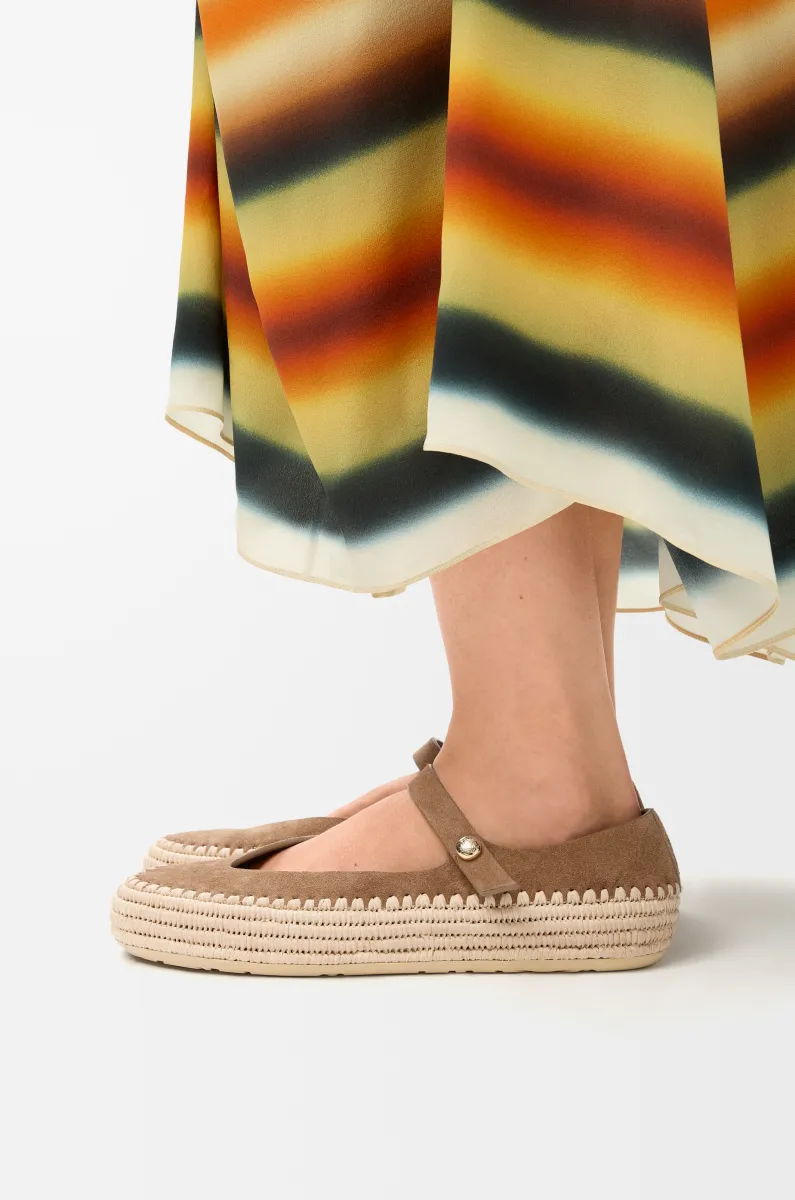 绒面革和拉菲草 Rio 玛丽珍鞋