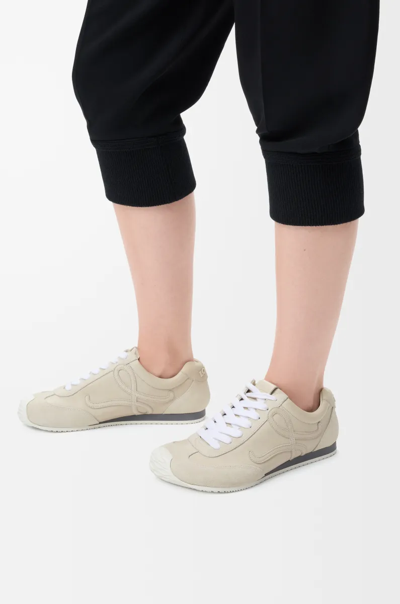 柔软牛皮革 Ballet Runner 2.0 女士运动鞋