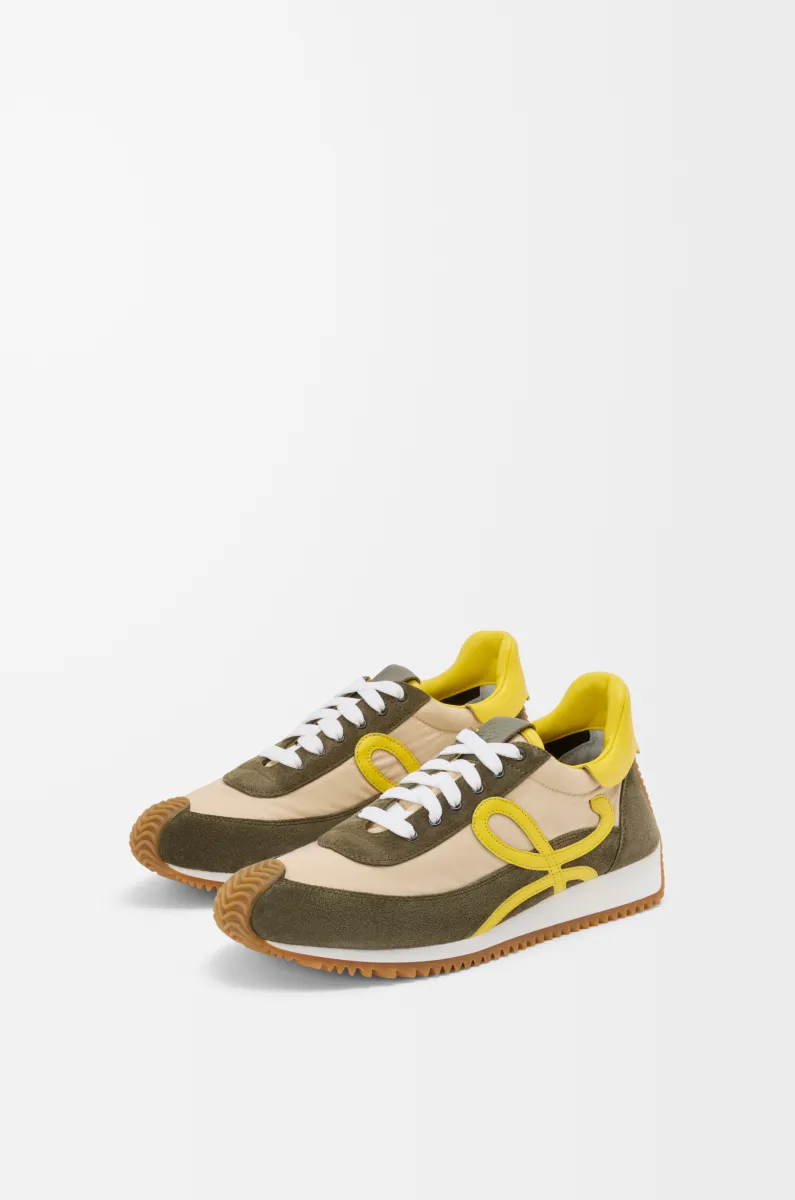 尼龙和绒面革流畅女士运动鞋 2.0