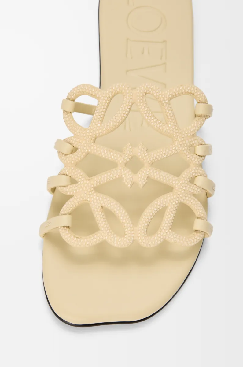 莱茵石绒面革 Petal Anagram 凉鞋