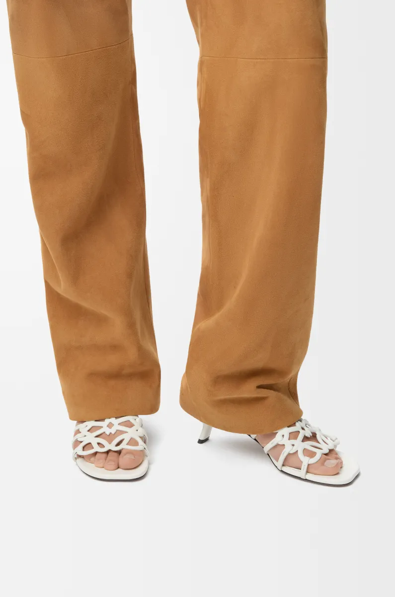 柔软牛皮革 Petal Anagram 凉鞋