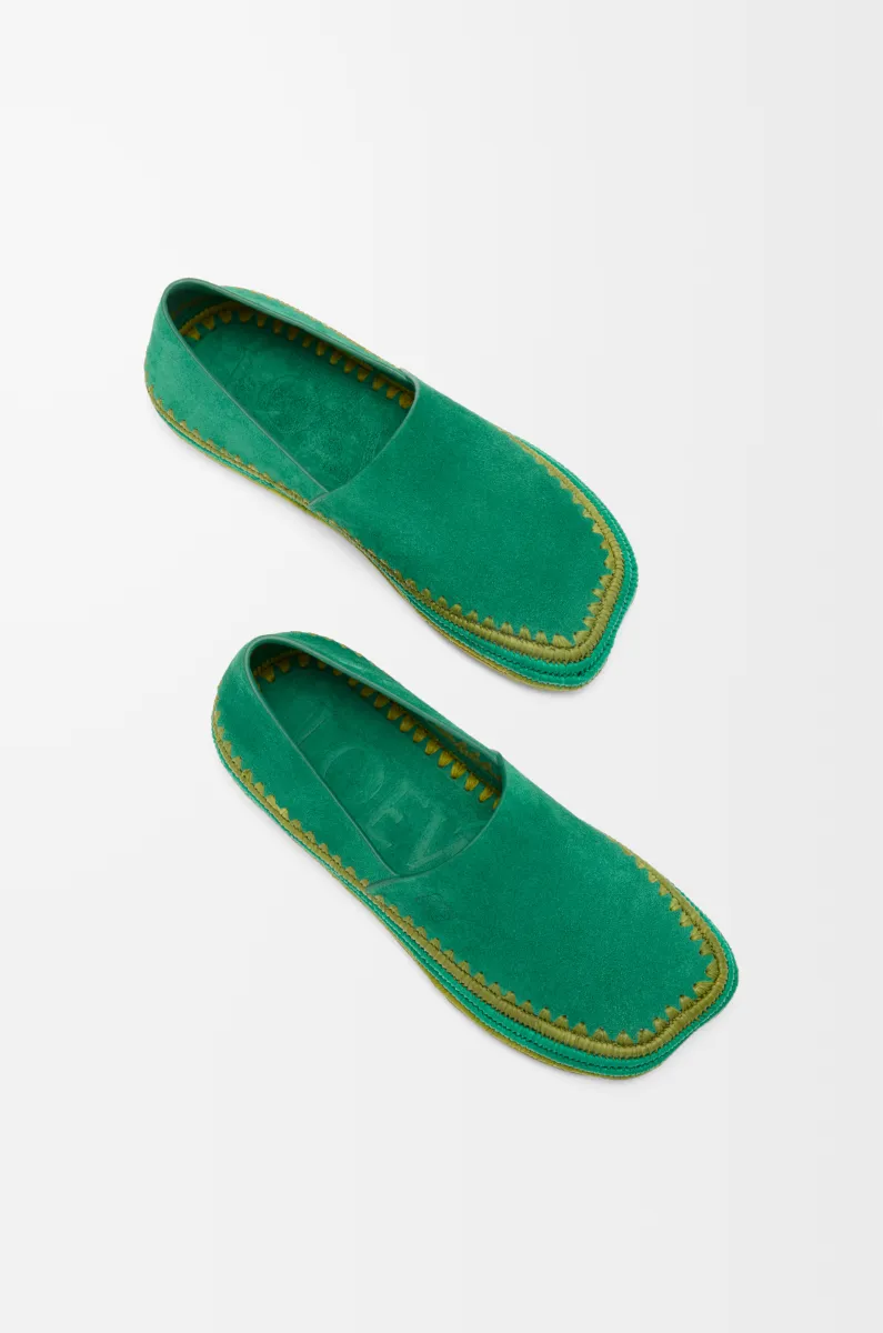 绒面革和拉菲草 Rio 拖鞋