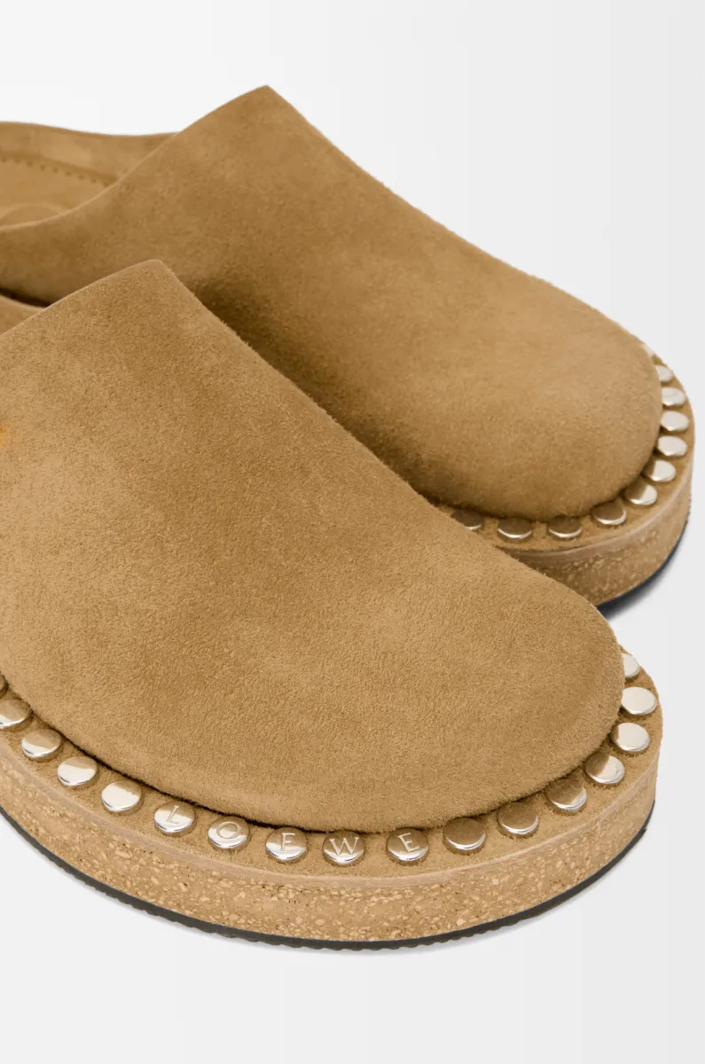 绒面牛皮革铆钉穆勒鞋