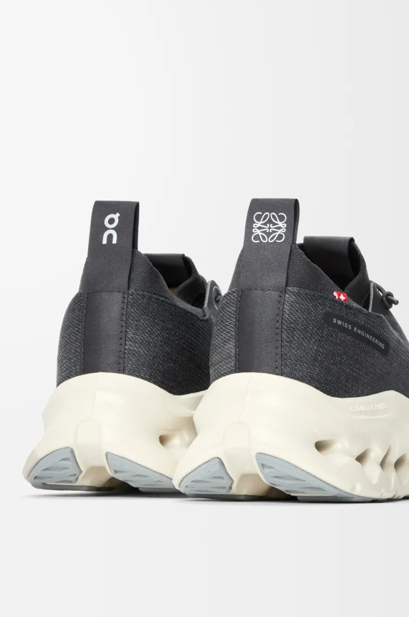 LOEWE x On Cloudtilt 男士跑鞋