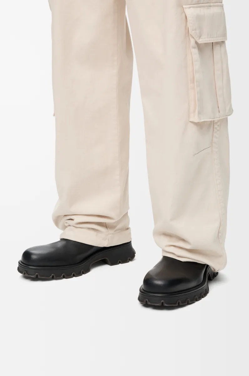 粒面植鞣牛皮革 Bobby 靴子