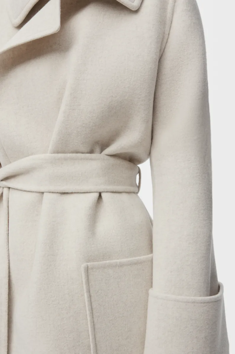 Belted coat in cashmere