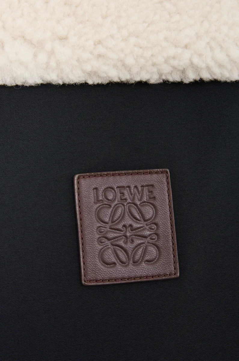 剪羊毛和棉质混纺外套