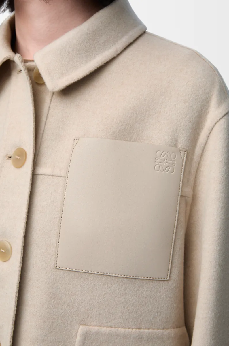 羊毛和羊绒工装外套