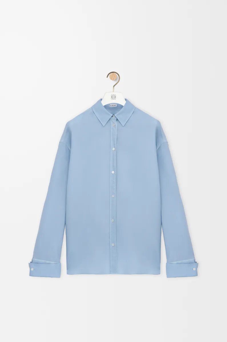 羊毛和丝绸衬衫