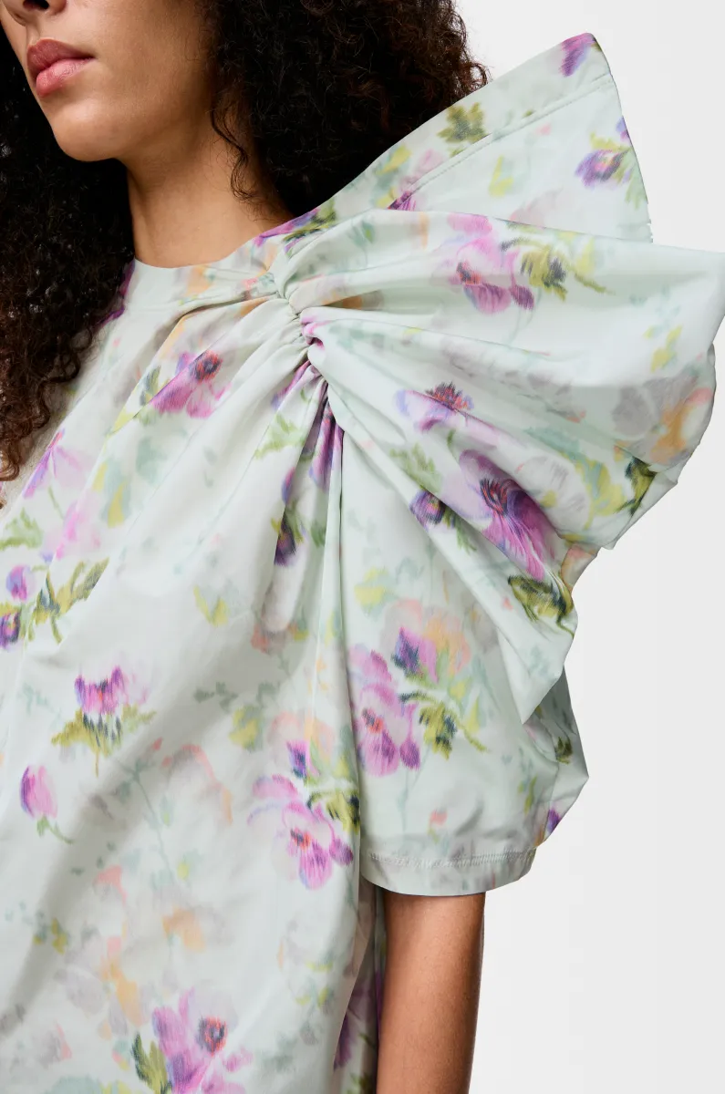 丝绸混纺塔夫绸垂坠上衣