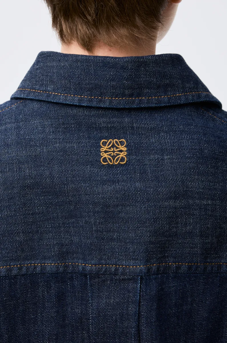 单宁布垂坠衬衫