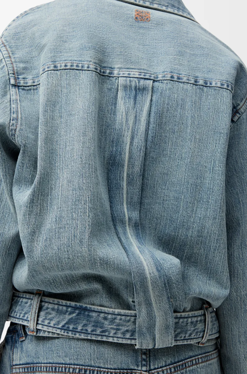 单宁布垂坠衬衫