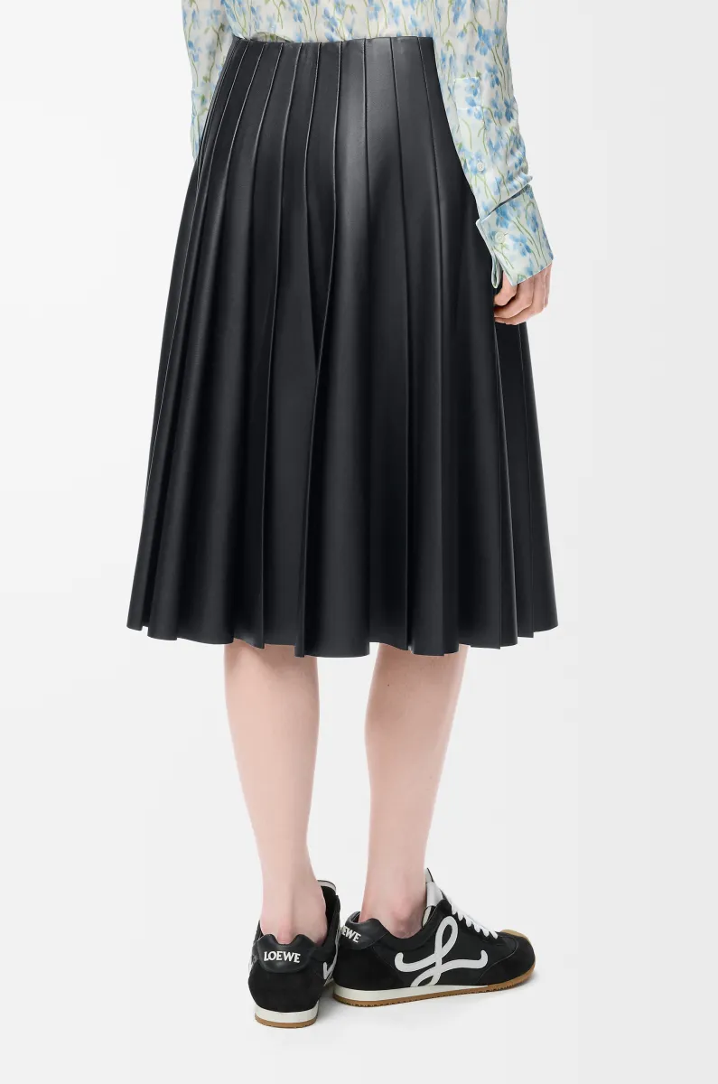 纳帕羊皮革褶裥半身裙