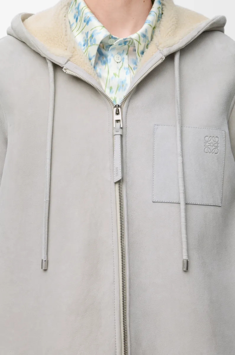 剪羊毛连帽夹克