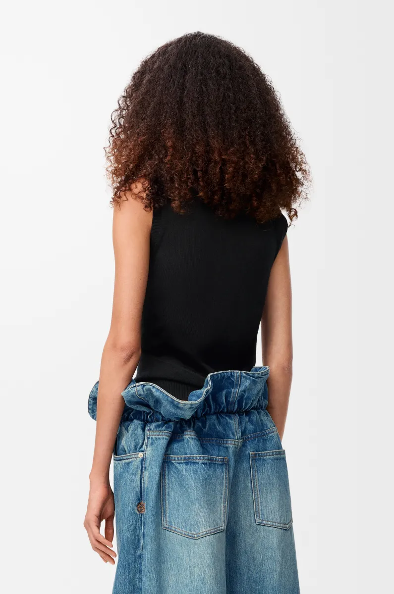 羊绒和丝绸背心